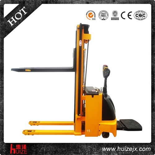 狹窄通道使用電動堆高車 狹窄通道使用電動堆高車